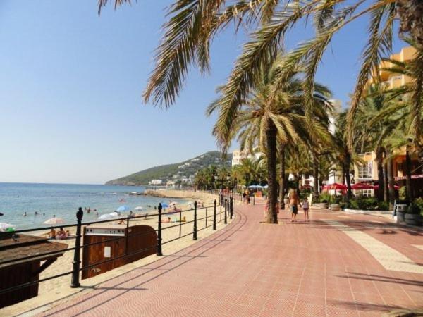 Apartments Niko Santa Eulària des Riu Exterior foto